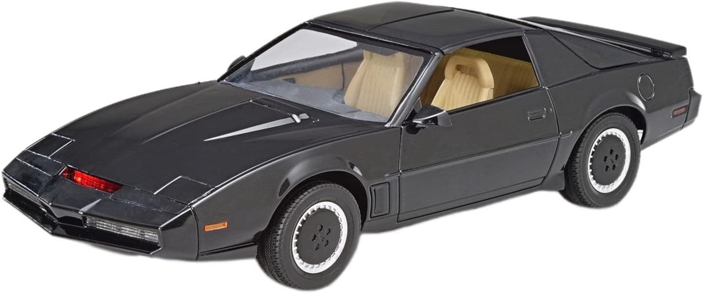 Aoshima Knight Rider Knight 2000 K.I.T.T. Season I w/Scanner Voice Unit - BanzaiHobby