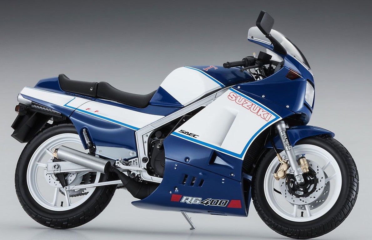 Hasegawa Suzuki RG400 Gamma Late Version `Blue/White` w/Under Cowl - BanzaiHobby