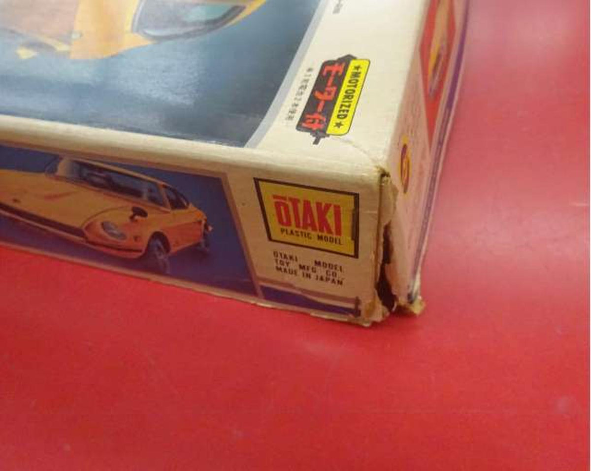 Northern Flycatcher Nissan Fairlady Z432 with Motor - Banzai Thrifting | BanzaiHobby