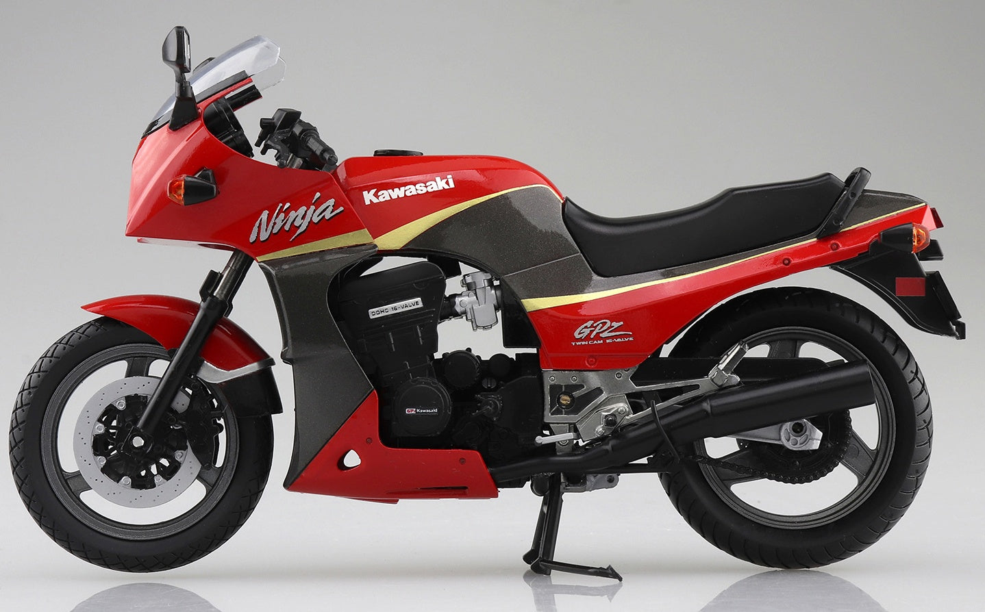 Aoshima 1/12 Complete Bike KAWASAKI GPZ900R Red / Gray - BanzaiHobby