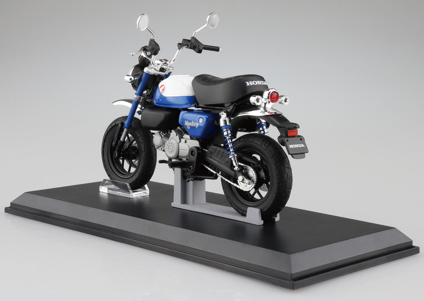 Aoshima 1/12 Honda Monkey 125 '22 Pearl Glitter Ring Blue - BanzaiHobby