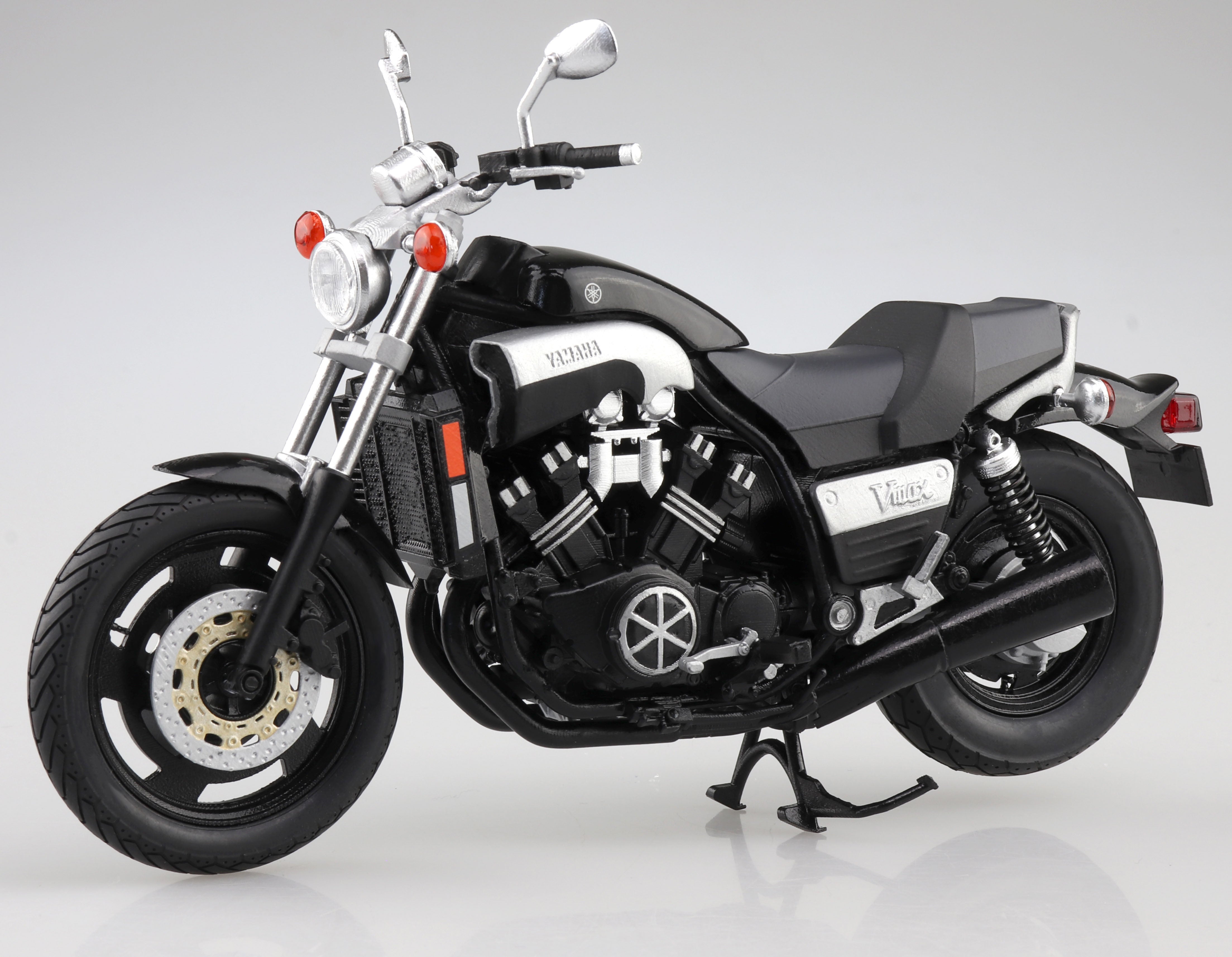 Aoshima 1/12 Yamaha Vmax Black 2 - BanzaiHobby