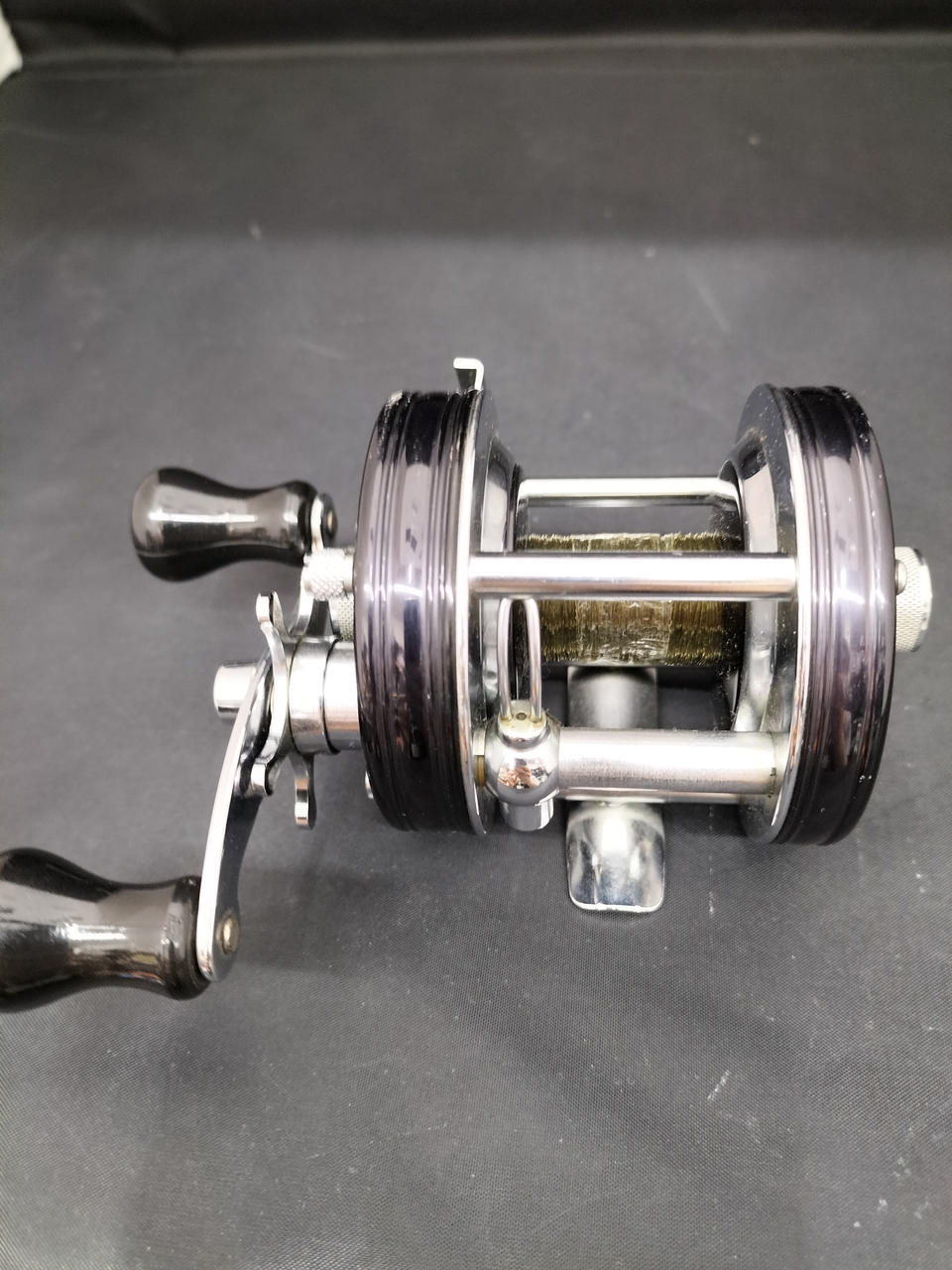 ABU GARCIA Reel AMBASSADEUR 5000C Old Black – BanzaiHobby
