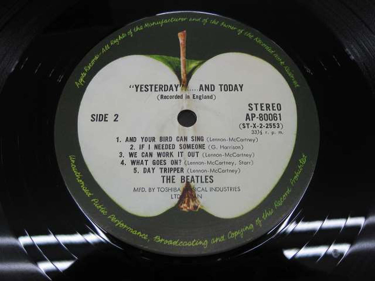 Toshiba Musical Industries The Beatles / Yesterday and Today (Black Disc) The Beatles / Yesterday and Today (Black Record)