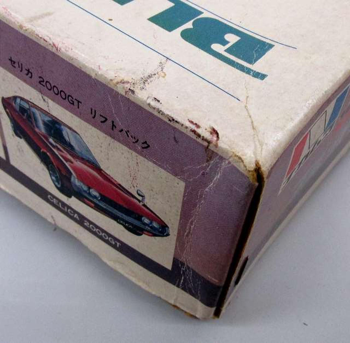 Nakamura 1/20 Bluebird U Hardtop Motorized Kit [KNS-4612] - Banzai Thrifting | BanzaiHobby