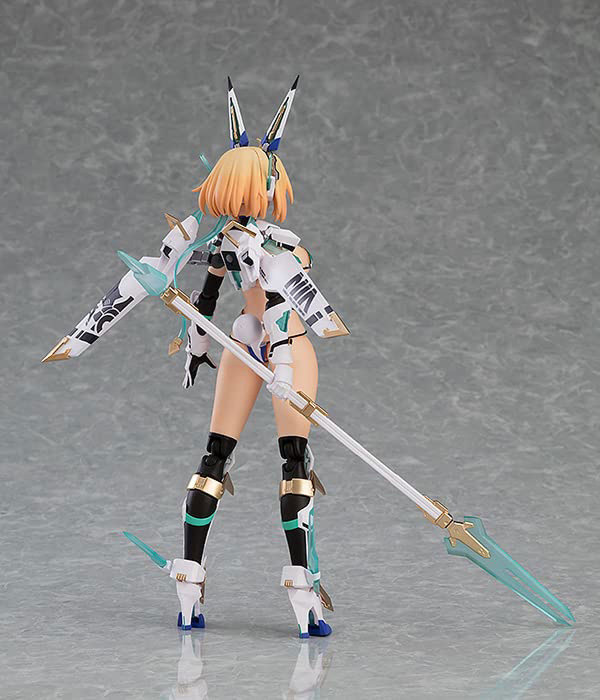 figma バニースーツ プランニング ソフィア F シャーリング ビキニアーマーver. ノンスケール プラスチック製 塗装済み可動フィギュア - BanzaiHobby
