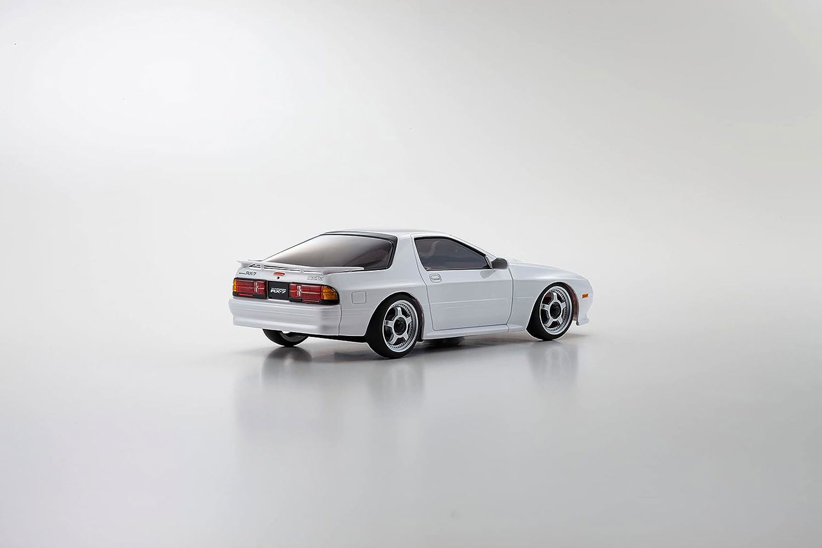 Kyosho 32634W MA-020 r/s Mazda Savanna RX-7 FC3S White - BanzaiHobby