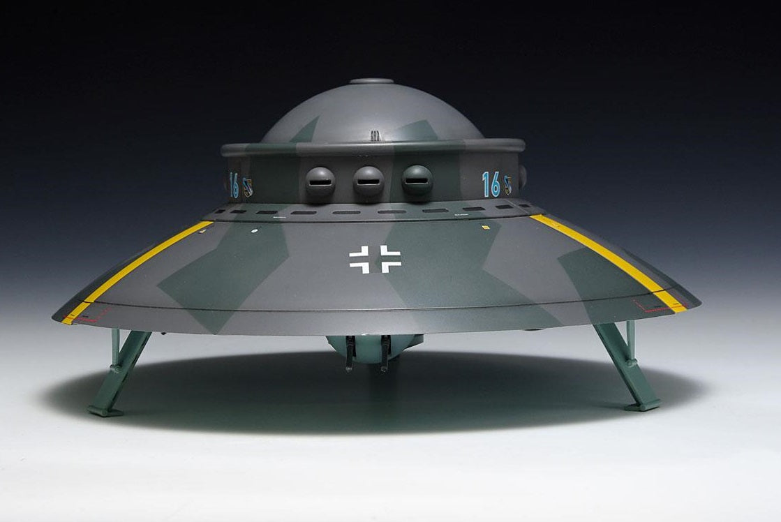 1/72 Flying Saucer Haunebu Type