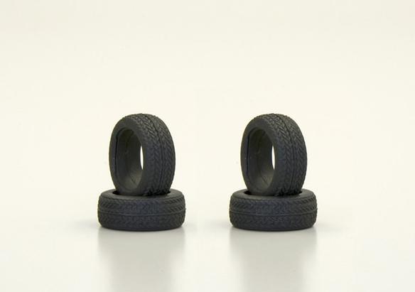 MZT100C-F40 Classic set of tires  (Normal size 40?)
