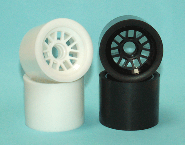 5079 F104 Sponge Tire Wheels (Front/Black/1 pair)
