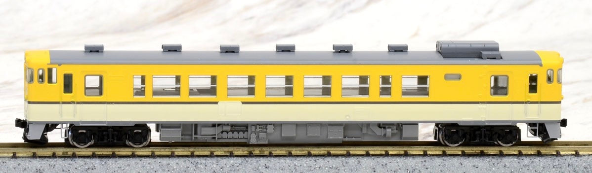J.R. Diesel Train Type KIHA40-2000 (Hiroshima Color) (M)
